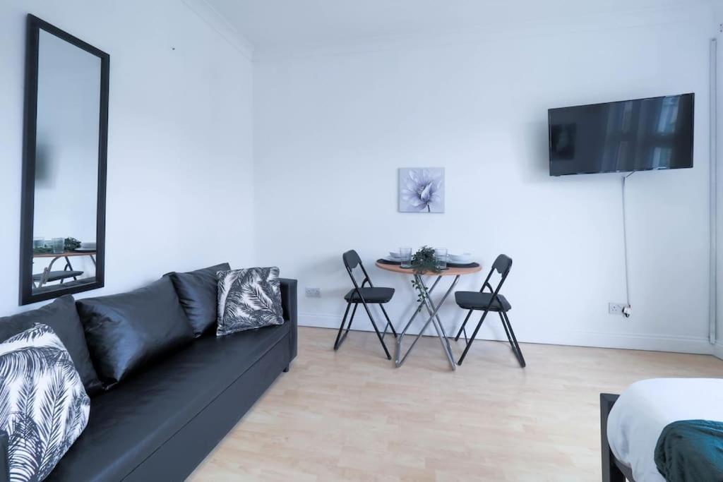 S5 Full In Kilburn With Kitchen Zone 2 * Londra