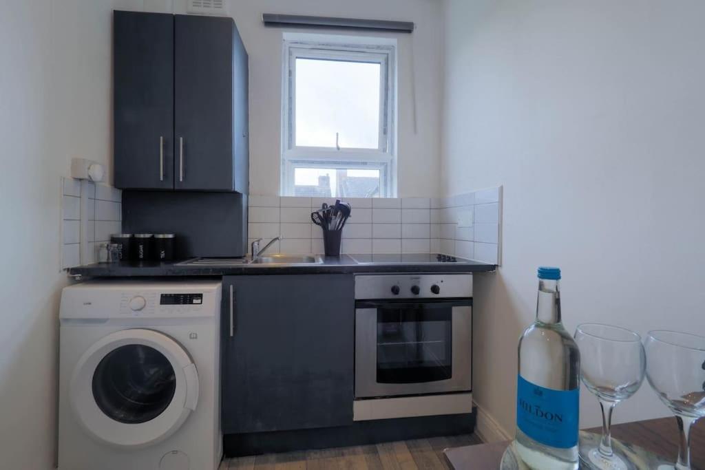 S5 Full In Kilburn With Kitchen Zone 2 Appartamento Londra