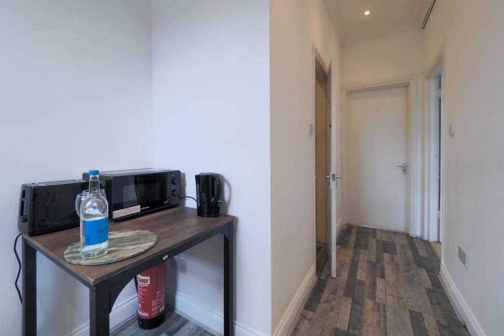 S5 Full In Kilburn With Kitchen Zone 2 Appartamento Londra